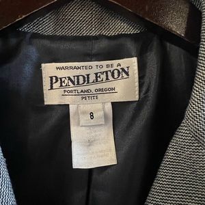 Petite Pendleton business pants and skirt size 6, 24 inch waist, blue and white.